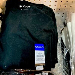 6- Black large T-shirt